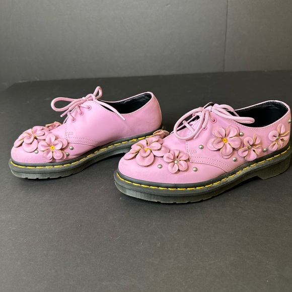 PRETTY in pink: Doc Martens RARE find - Picture 3 of 7
